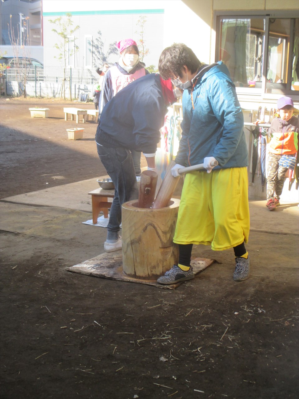 よいしょ！よいしょ！おもちつき